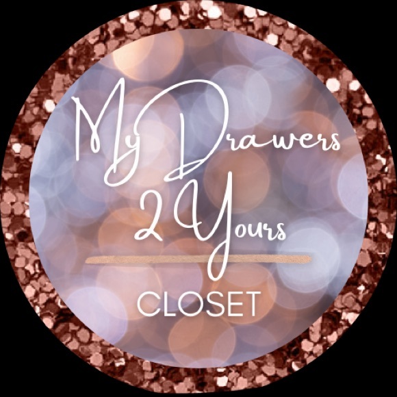 Meet your Posher, Emme - Picture 1 of 1